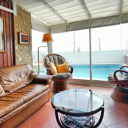 Pool By The Sea Apartment